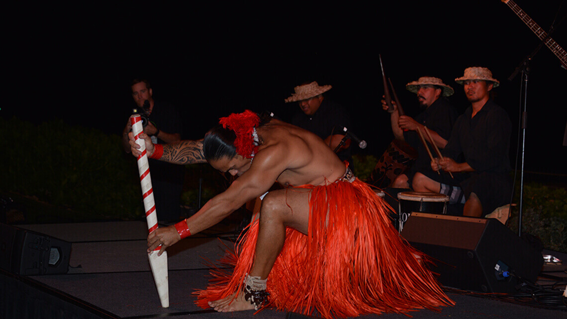 male hula dancer