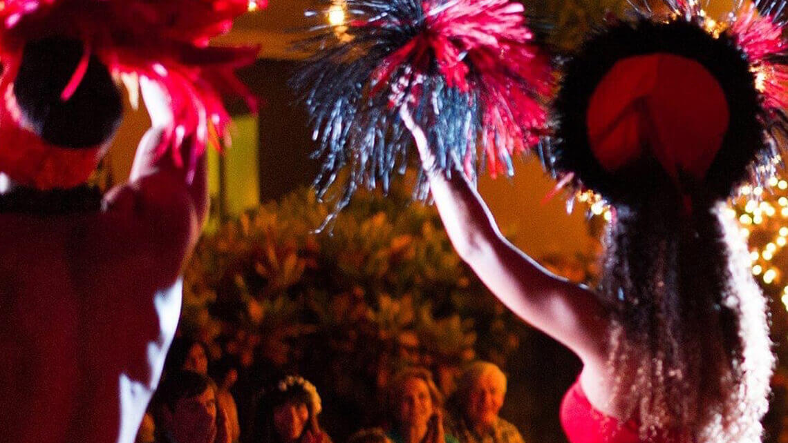 tahitian dancers in costumes