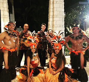 hula dancers and musicians